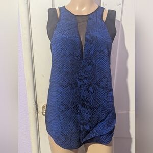 Rebeca TeiyorBlue and Black Sleeveless Top